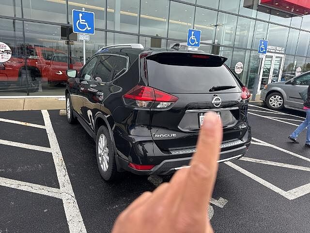 Nissan Rogue