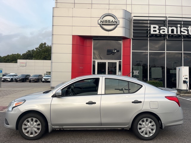 Nissan Versa