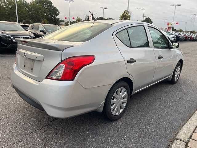 Nissan Versa