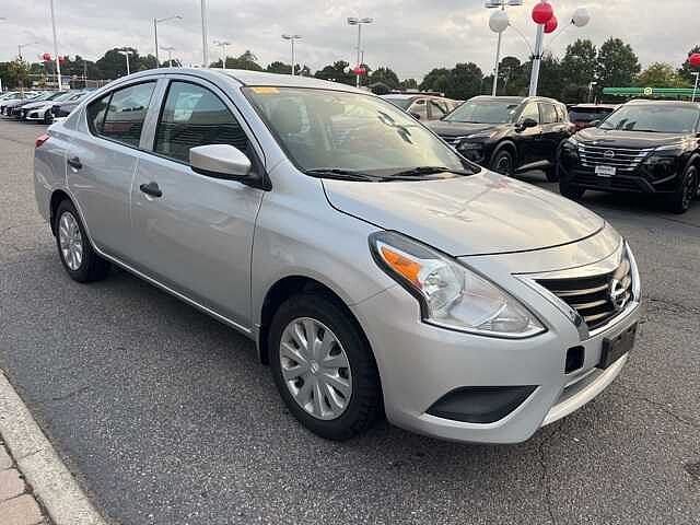 Nissan Versa