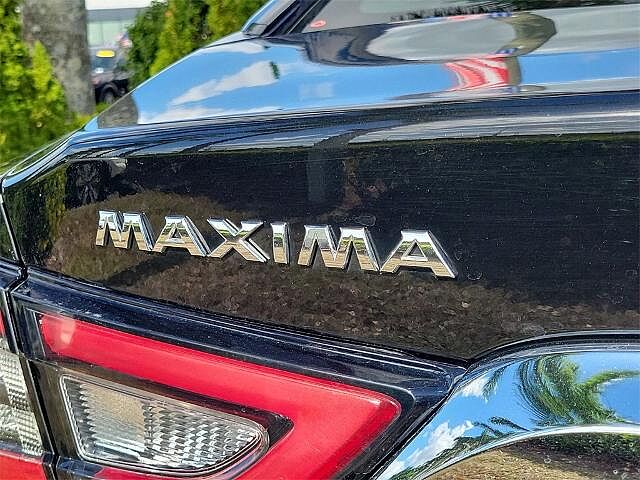 Nissan Maxima