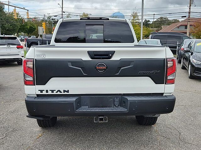 Nissan Titan