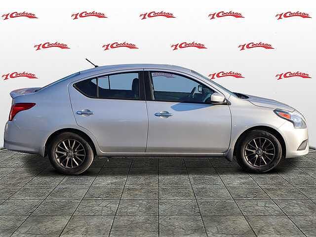 Nissan Versa