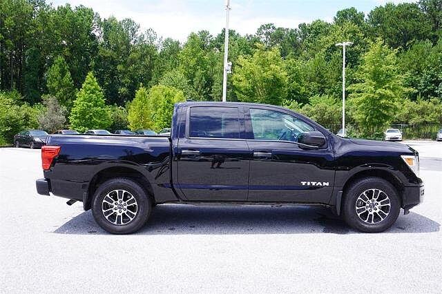 Nissan Titan