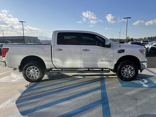 Nissan Titan