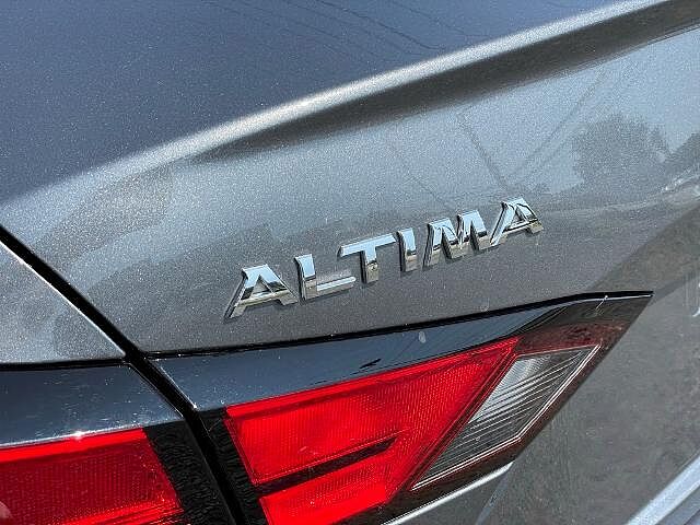 Nissan Altima