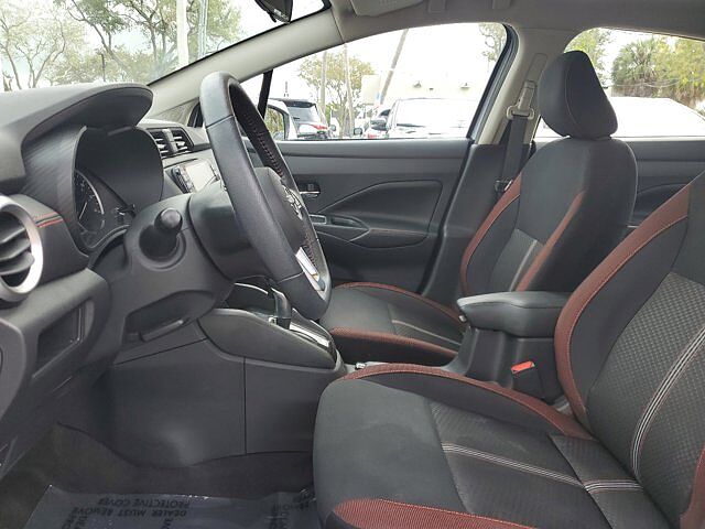 Nissan Versa