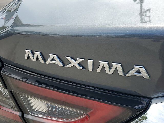 Nissan Maxima