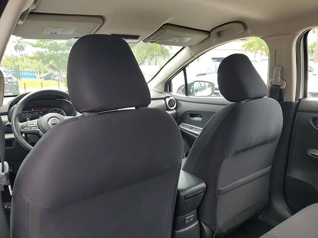 Nissan Versa