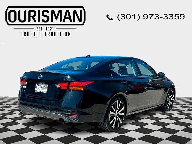 Nissan Altima