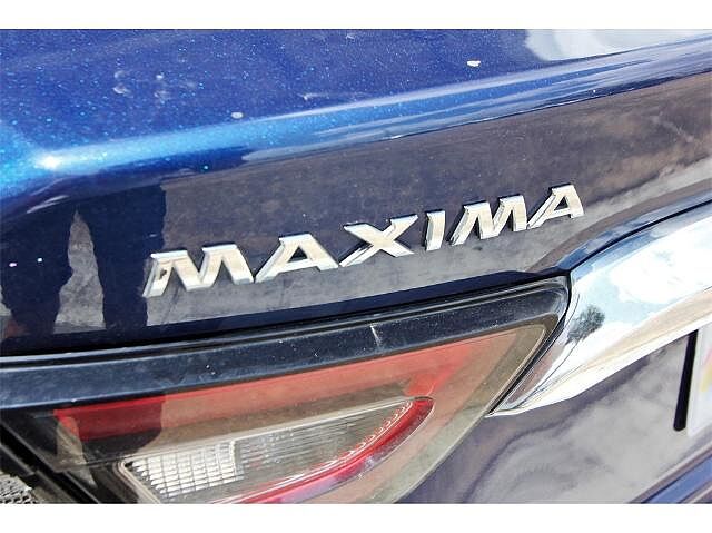 Nissan Maxima