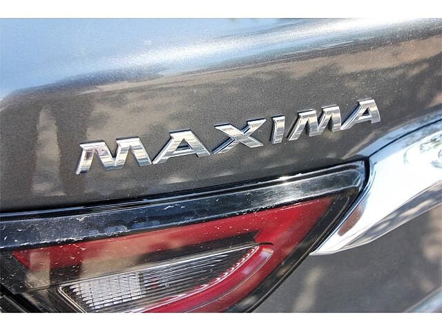 Nissan Maxima