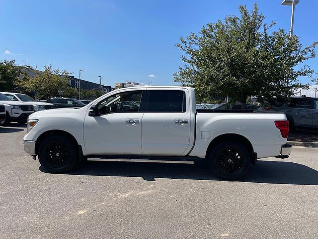 Nissan Titan