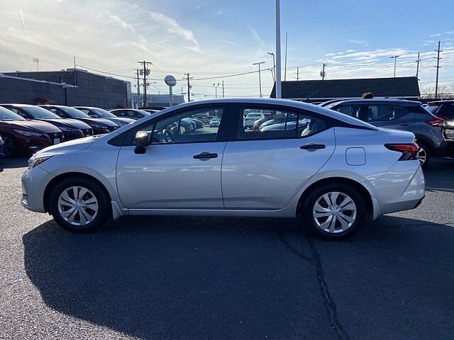 Nissan Versa