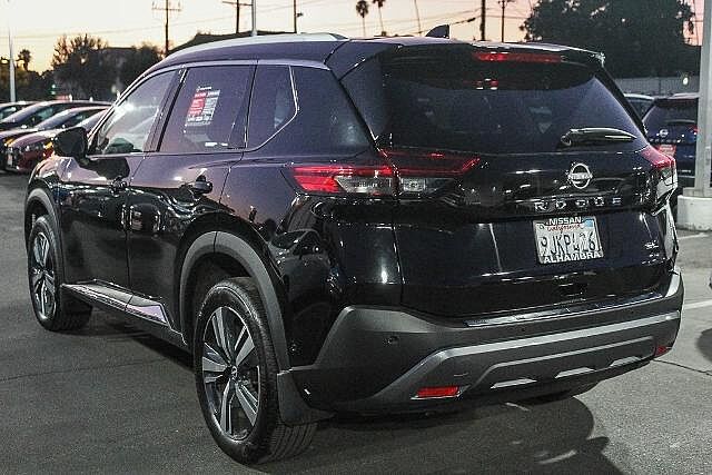 Nissan Rogue