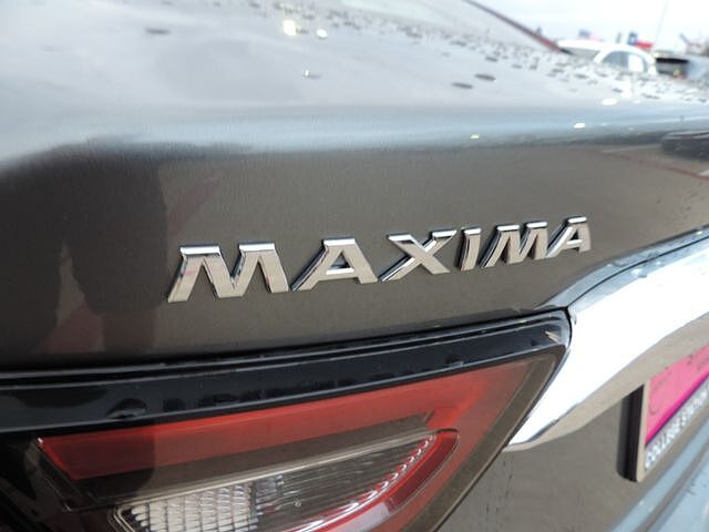 Nissan Maxima