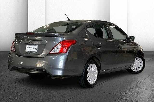 Nissan Versa