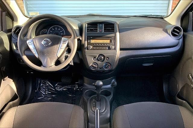 Nissan Versa