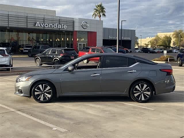 Nissan Altima