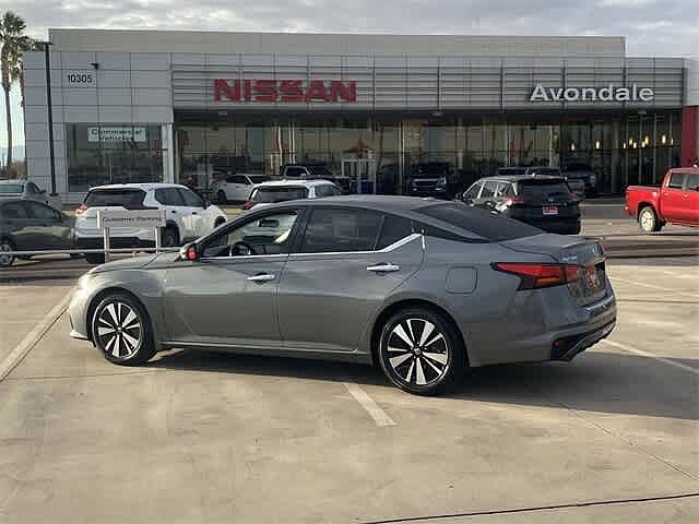 Nissan Altima