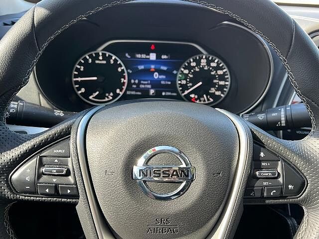 Nissan Maxima