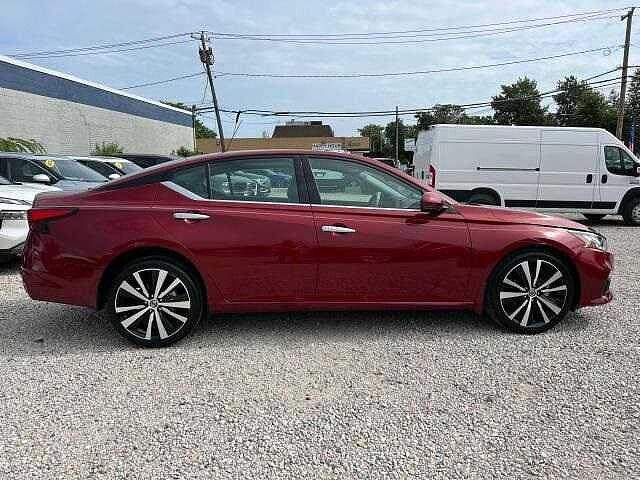 Nissan Altima