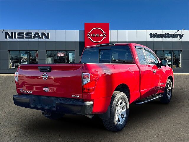 Nissan Titan