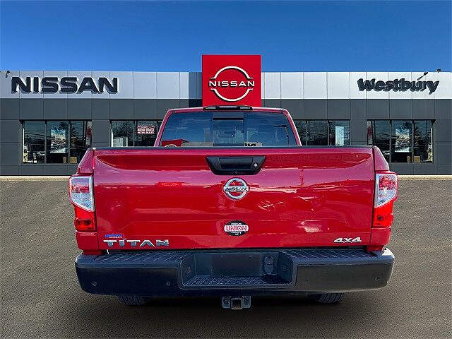 Nissan Titan