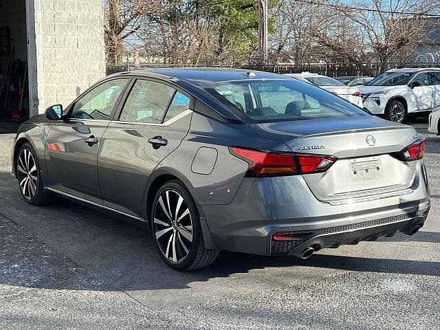 Nissan Altima