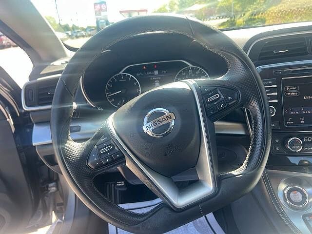 Nissan Maxima