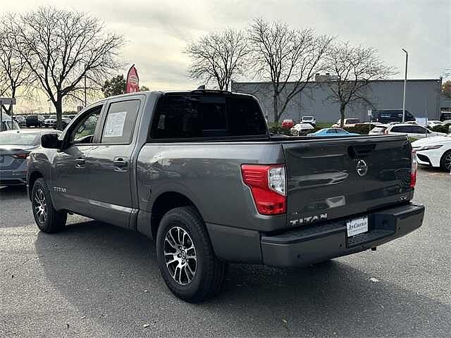 Nissan Titan