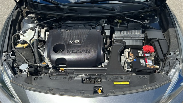 Nissan Maxima