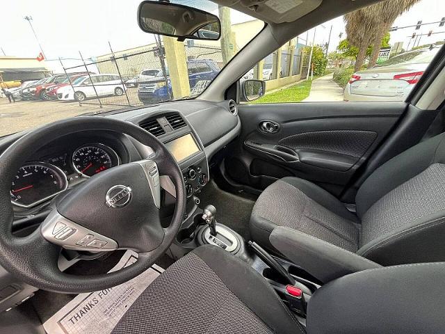 Nissan Versa