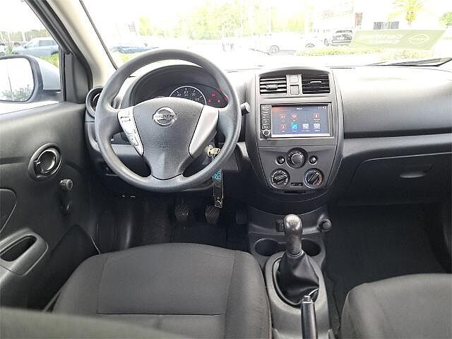 Nissan Versa