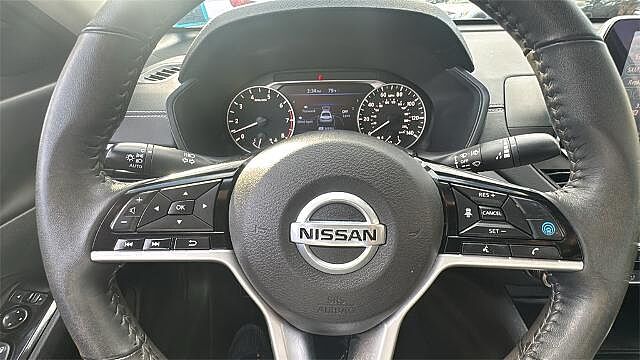 Nissan Altima