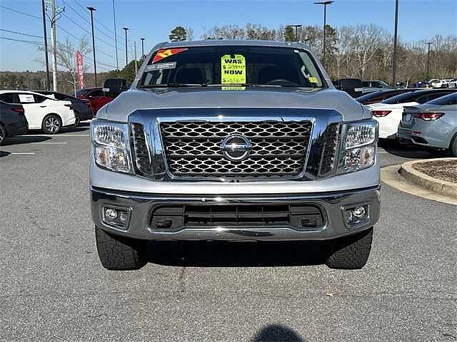 Nissan Titan