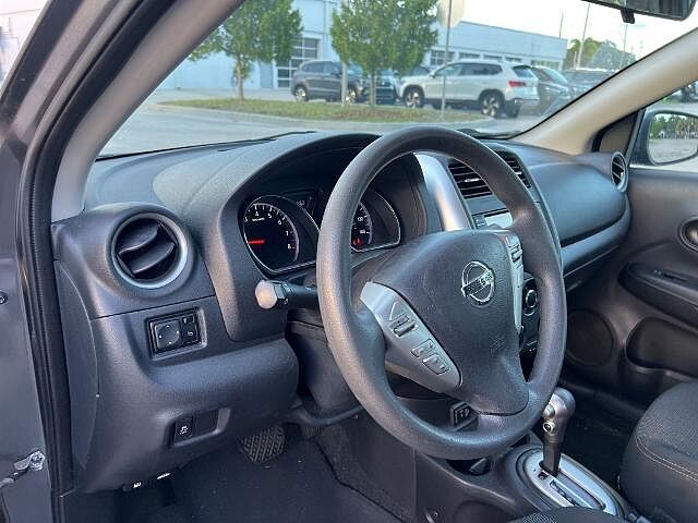 Nissan Versa