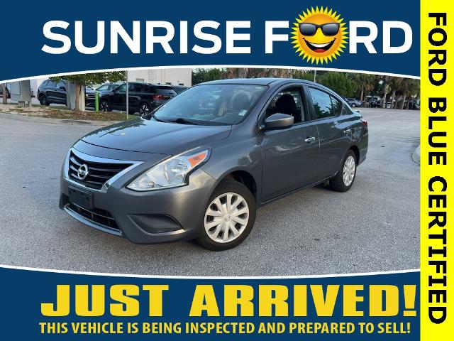 Nissan Versa