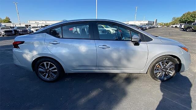 Nissan Versa