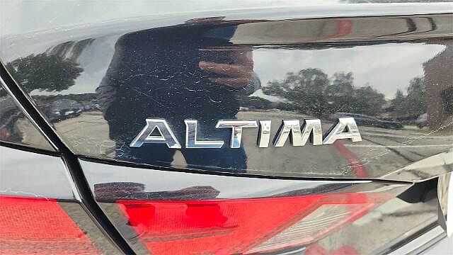 Nissan Altima