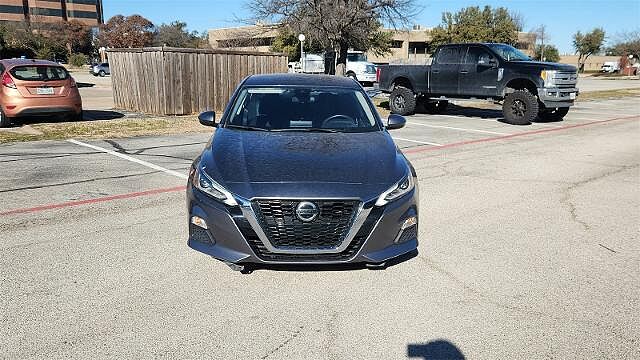 Nissan Altima