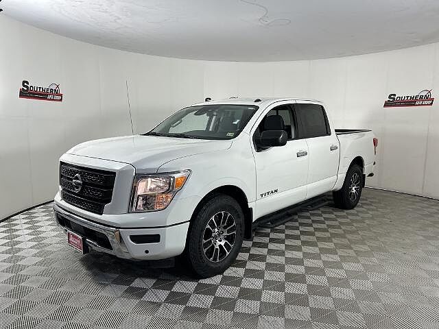 Nissan Titan