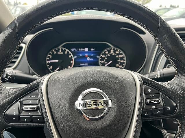 Nissan Maxima