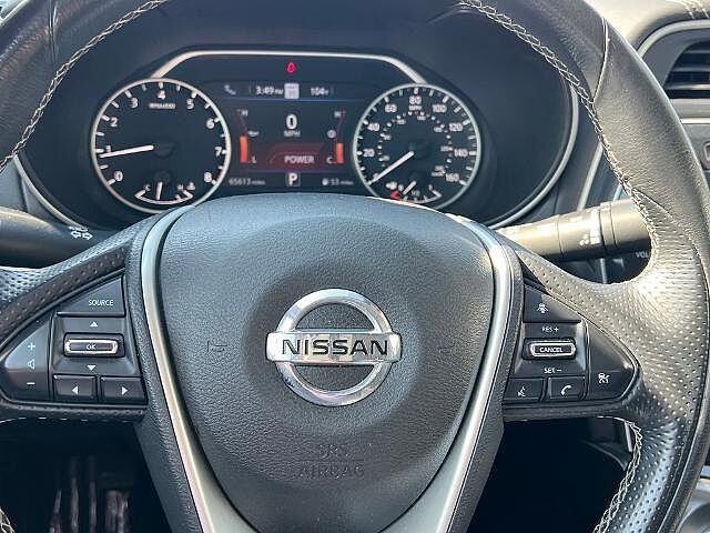 Nissan Maxima