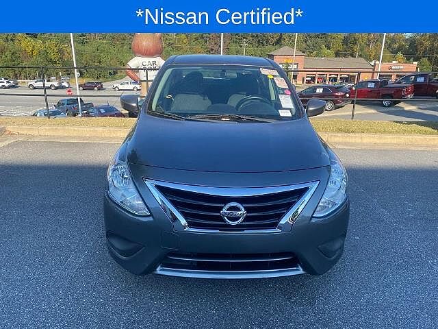 Nissan Versa